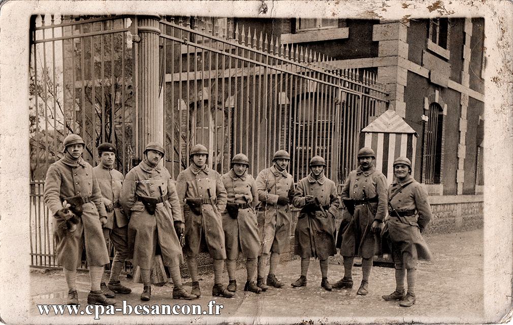 Besançon - Rue de Dole - Caserne Brun - Souvenir de la garde du 29 décembre 1922
